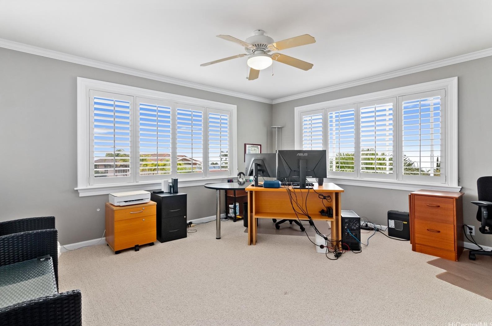 1031 Ikena Cir, Honolulu HI  96821-2557 exterior