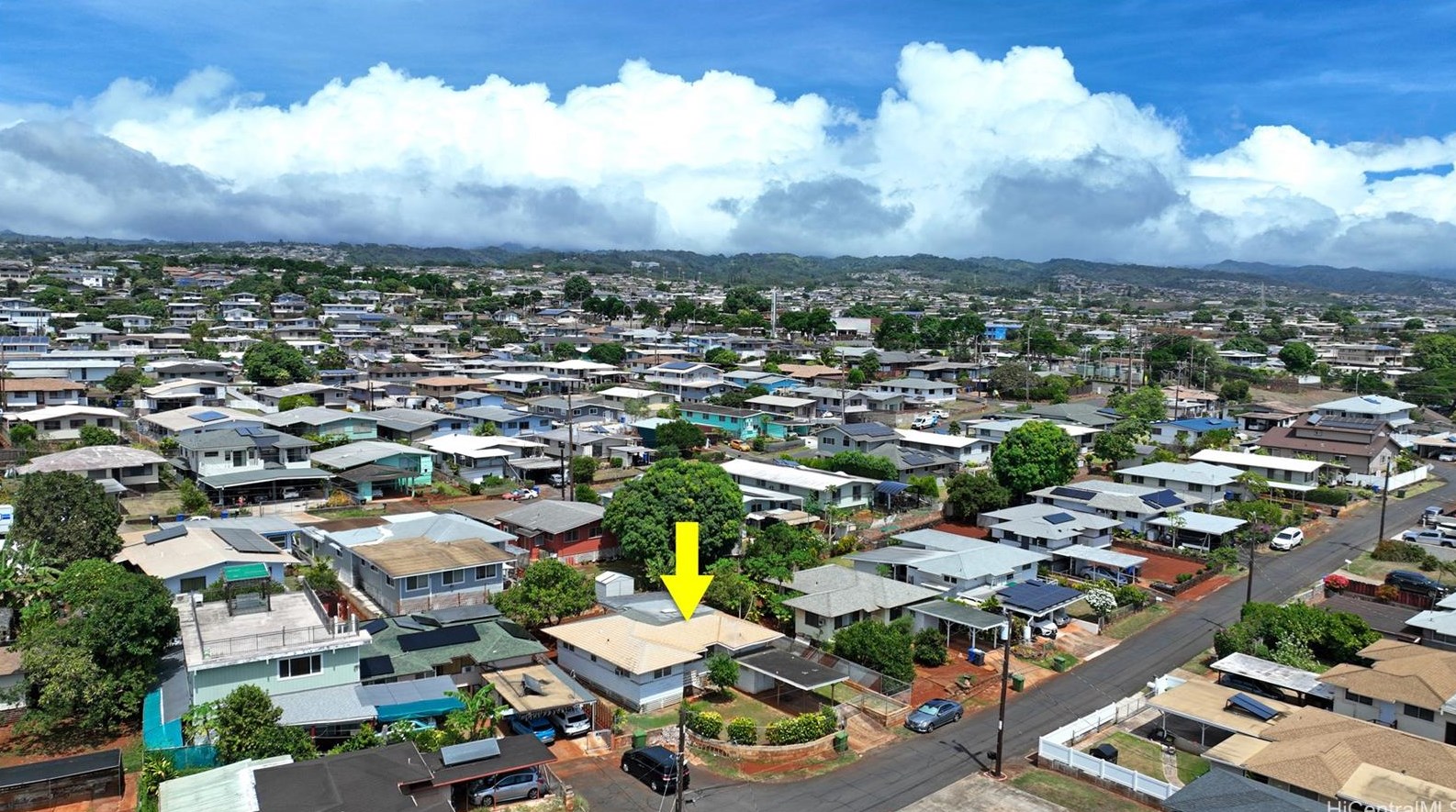 942 Makamua Pl, Pearl City, HI 96782