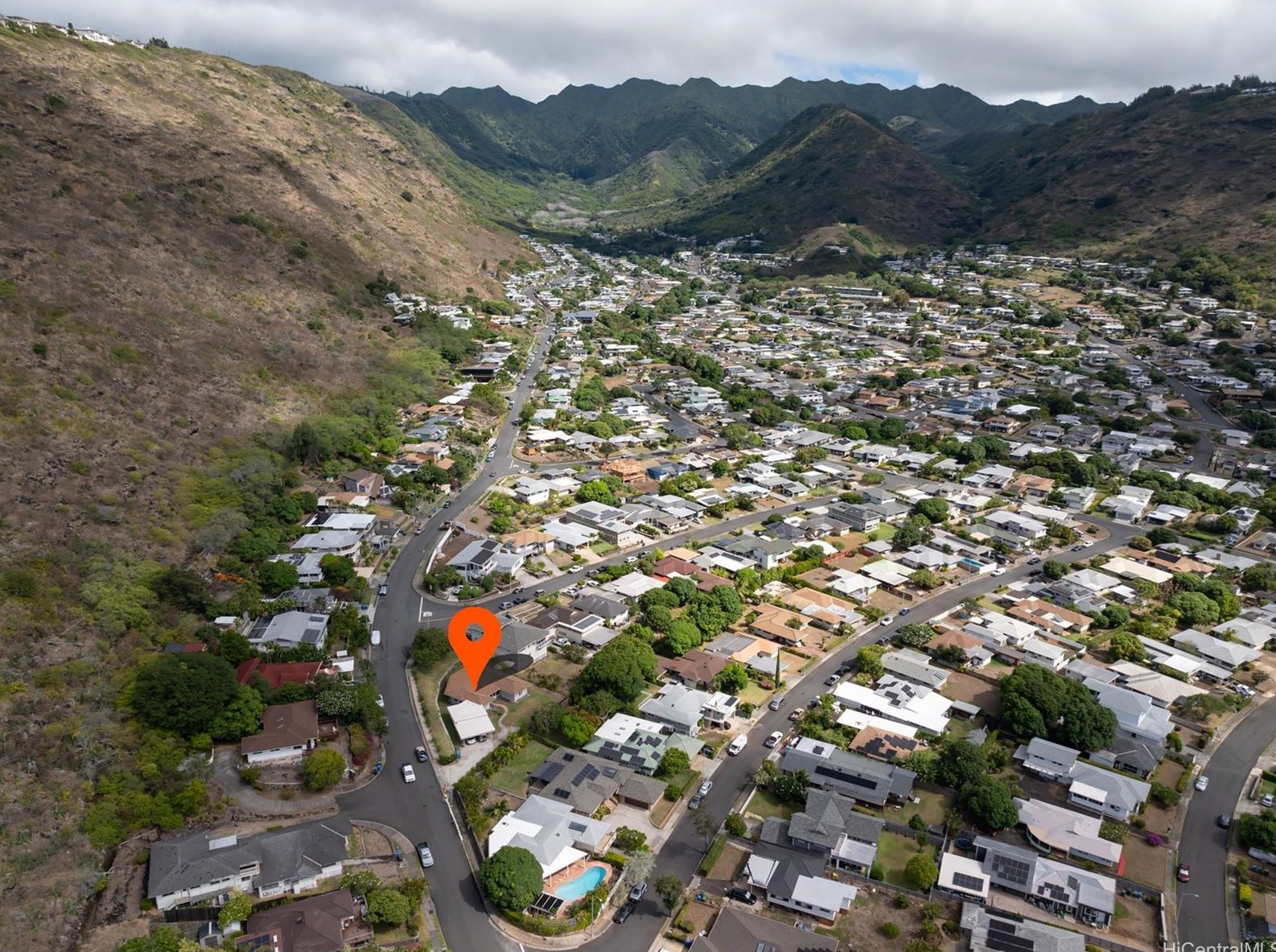 461 Hao St, Honolulu HI  96821-1621 exterior