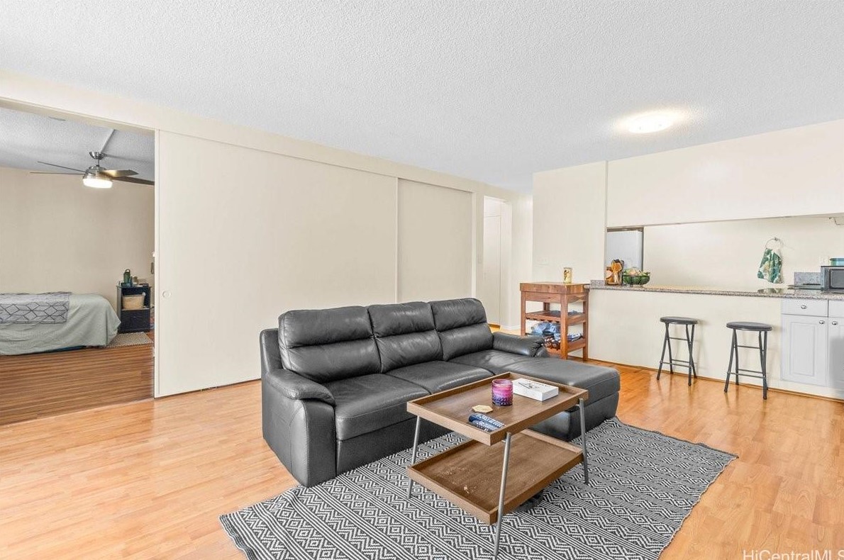 1441 Victoria St, Honolulu, HI 96822-3686