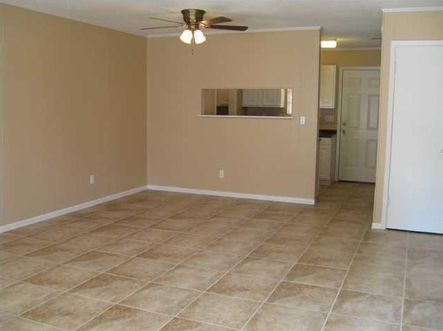 537 Hickory Ave Apt C, Niceville, FL