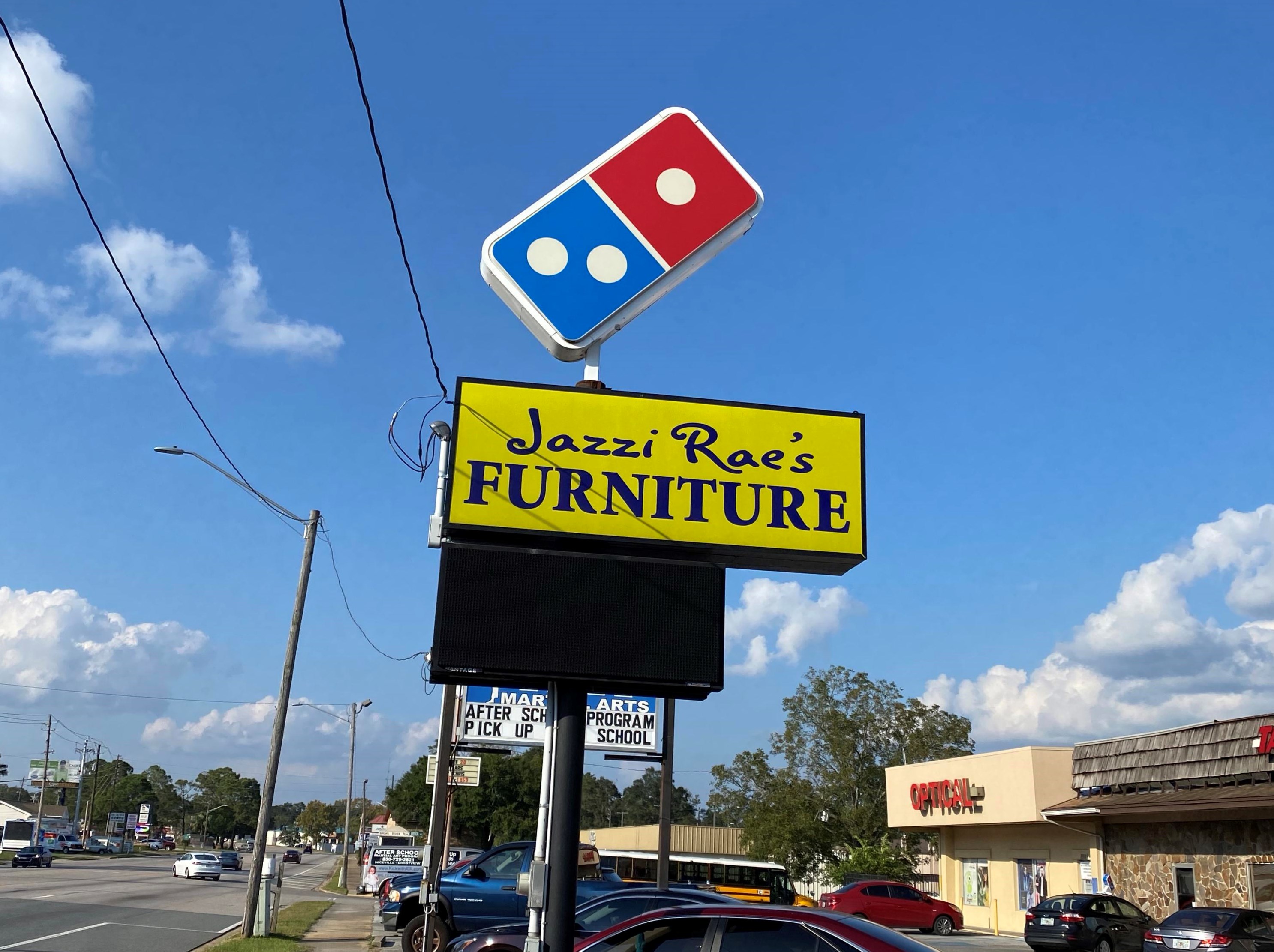 1051 S Ferdon Blvd S, Crestview, FL 32536