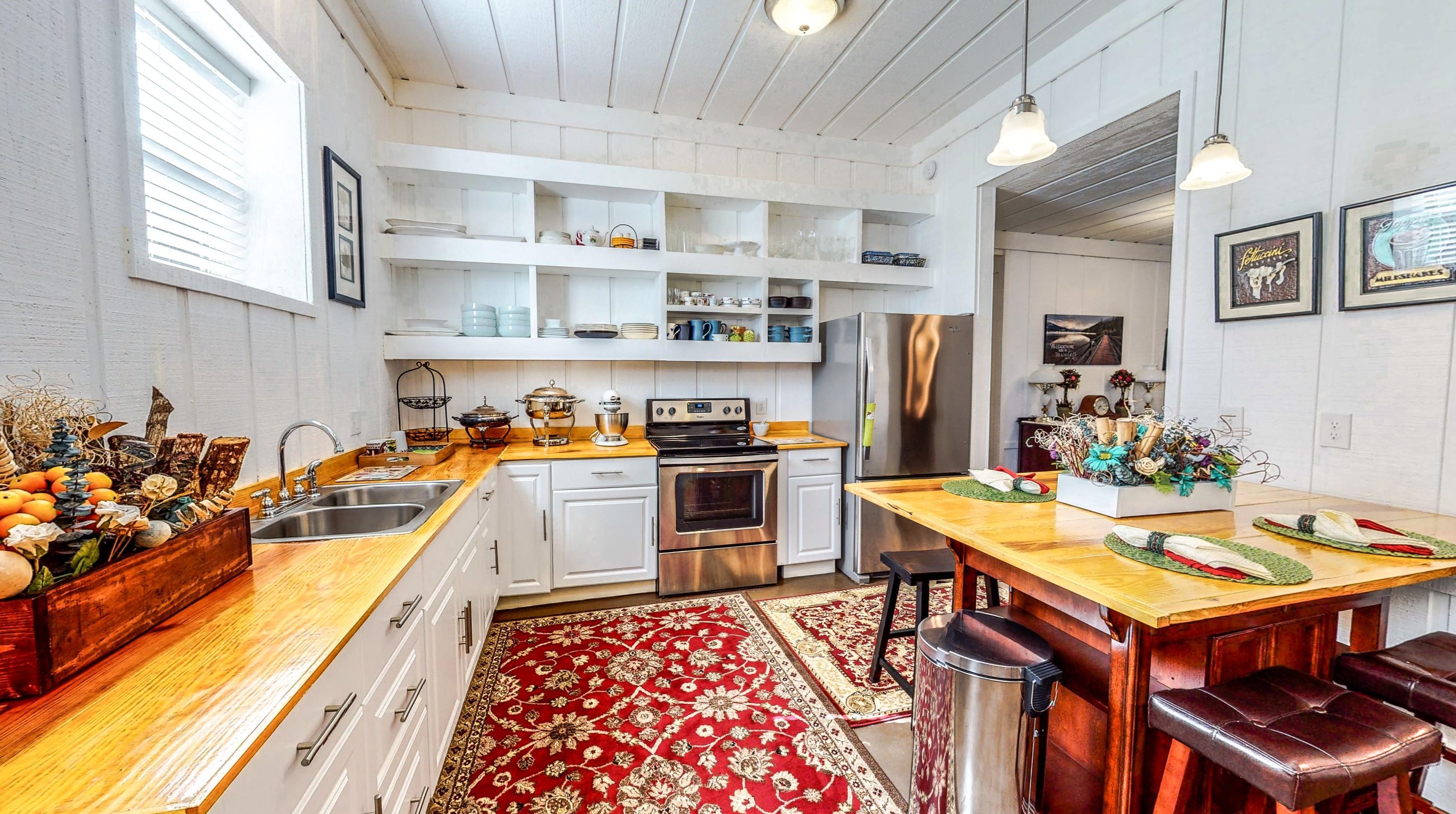 54 Byrd Rd, Red Bay, FL 32455-2922