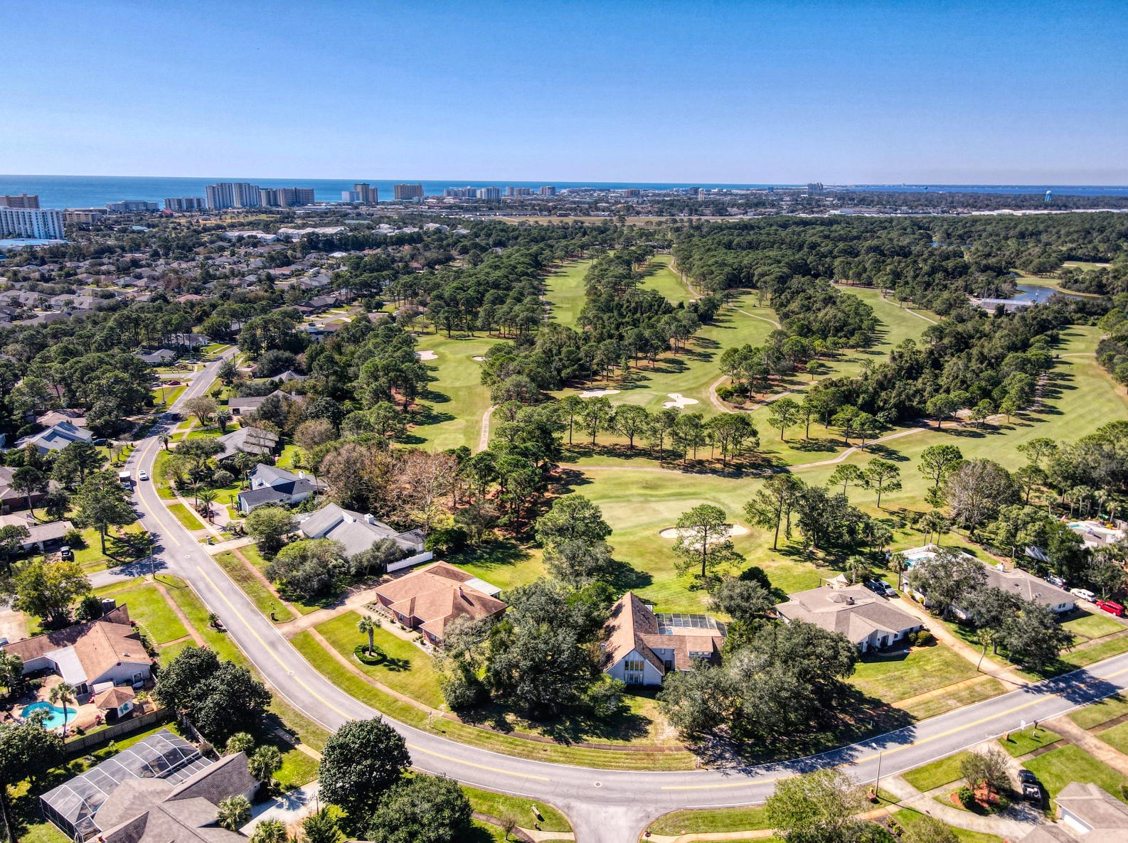 45 Country Clb Dr, Destin FL 32541-4439 exterior