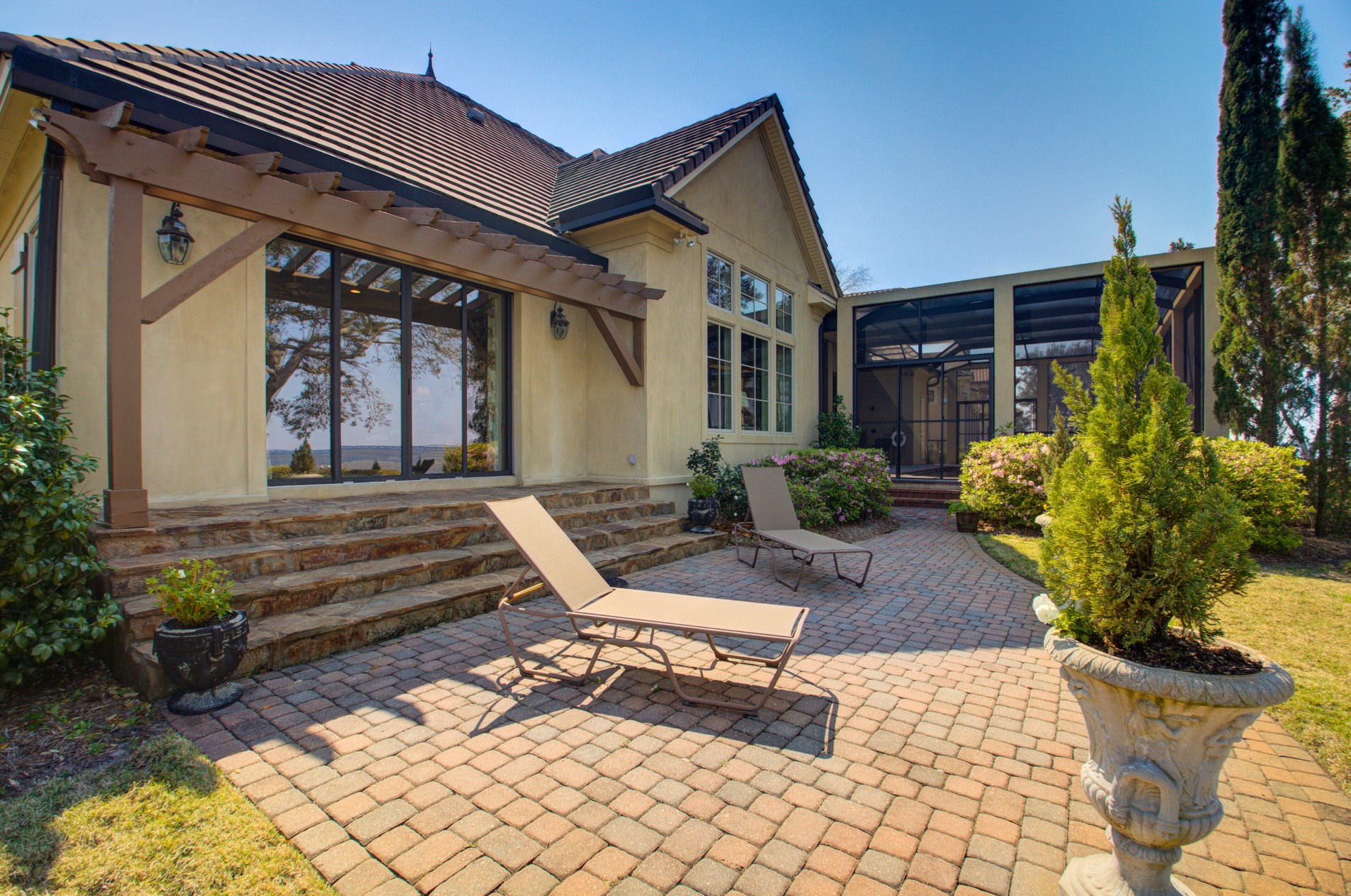 460 Captains Cir, Destin FL 32541-5307 exterior