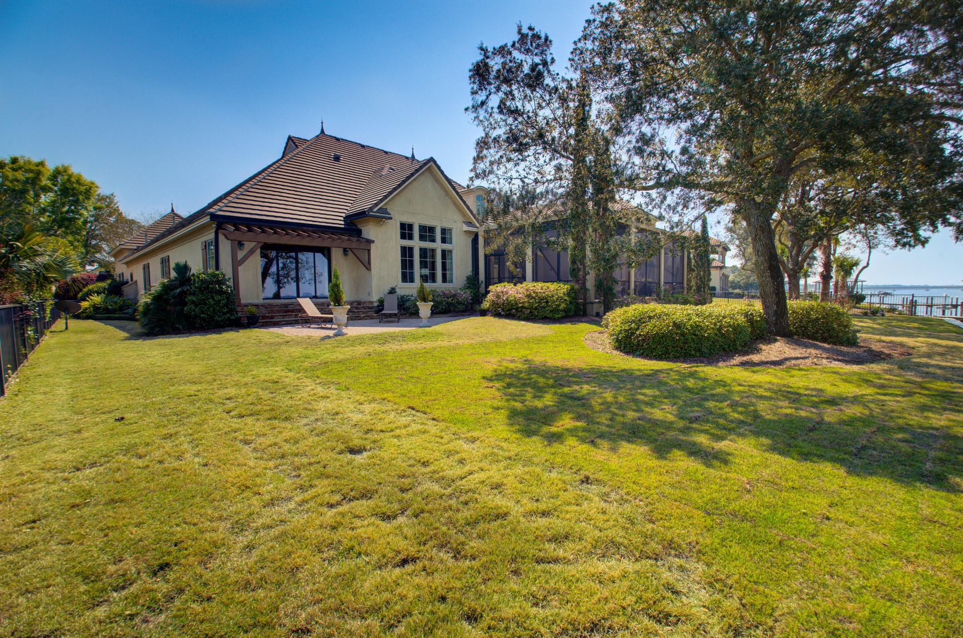 460 Captains Cir, Destin FL 32541-5307 exterior