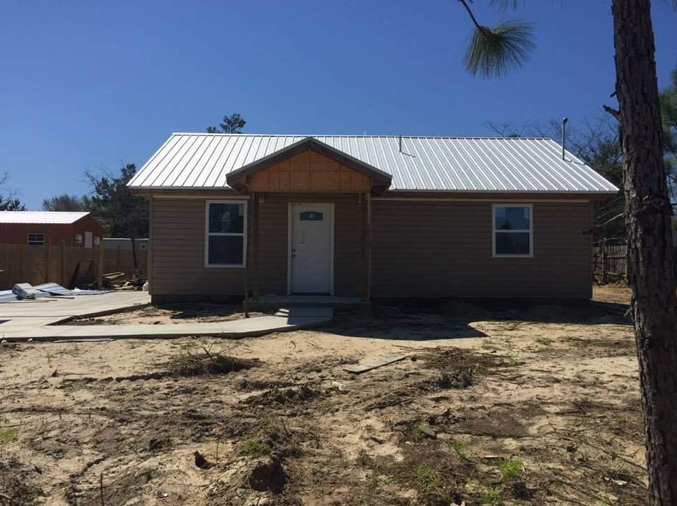 10 Woodlands Blvd, Defuniak Springs FL  32433-7278 exterior