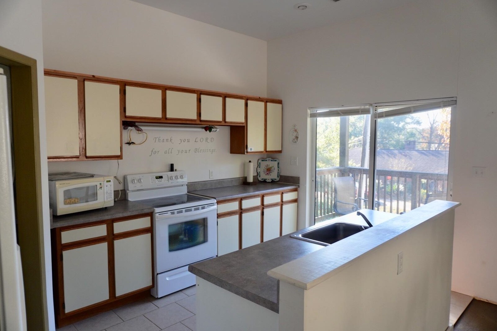 215 White St, Niceville, FL 32578-2912