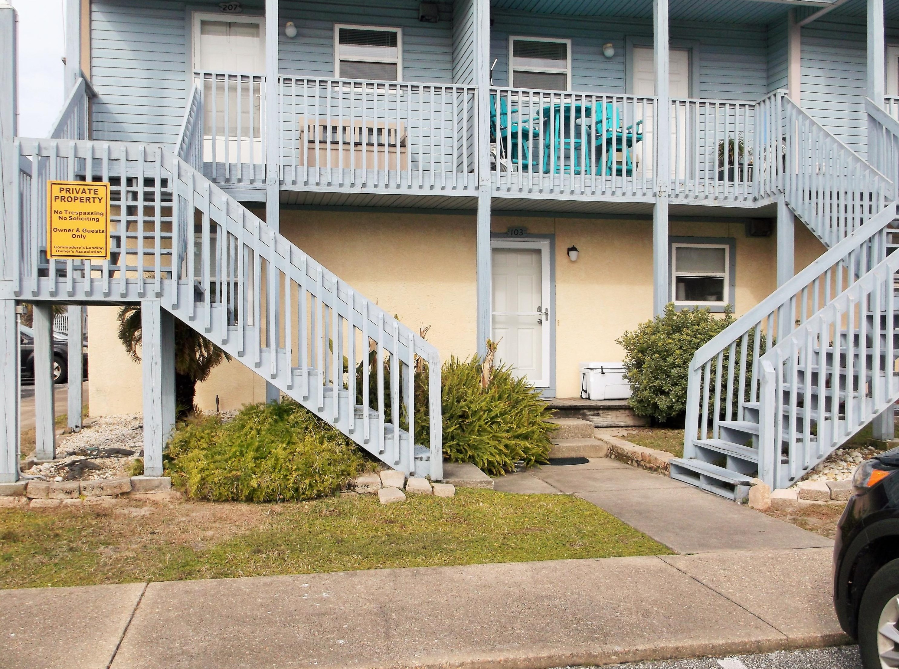 330 Bluefish Dr, Fort Walton Beach, FL 32548-6105