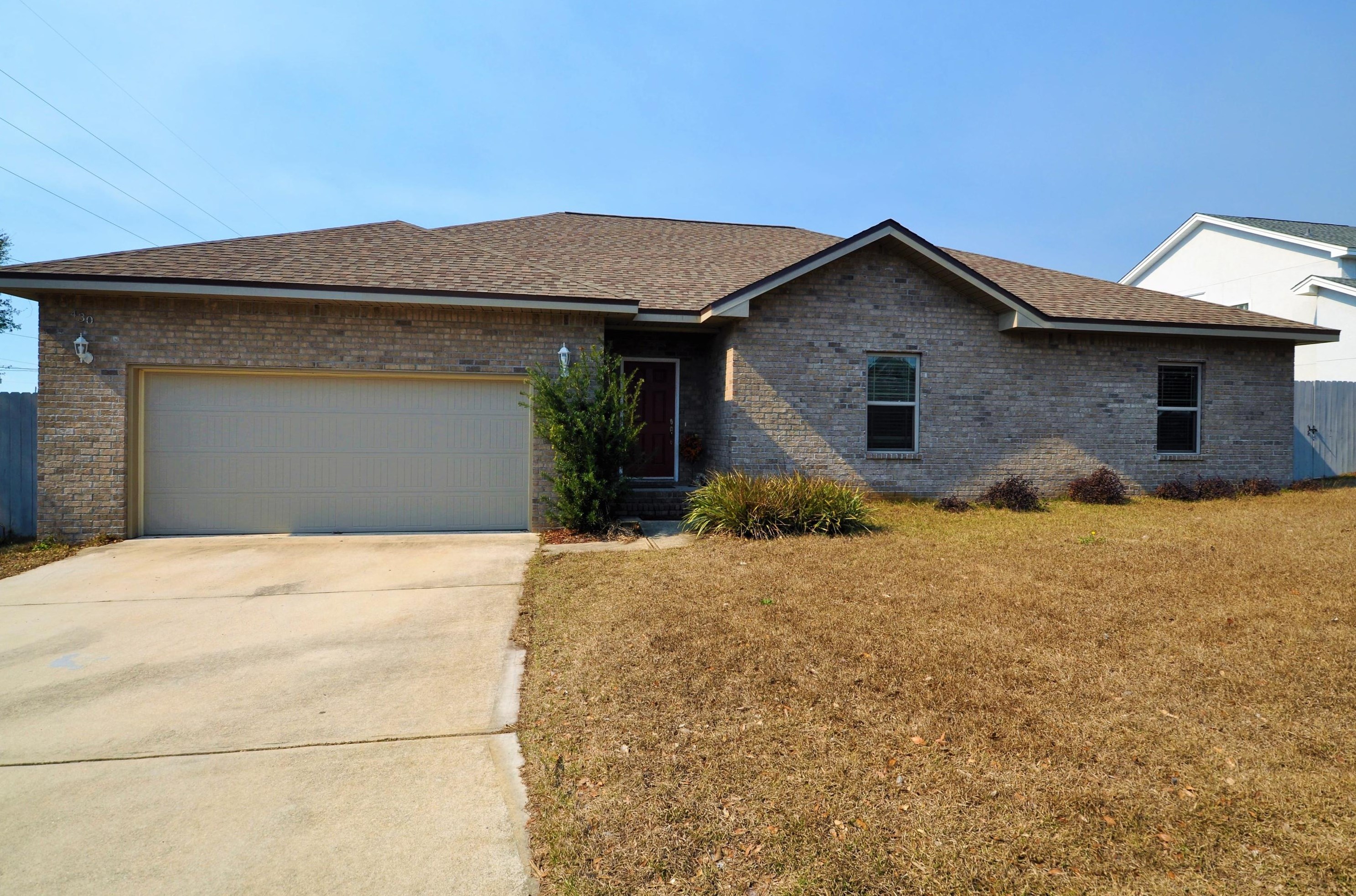 430 Bay Oaks Dr, Mary Esther, FL 32569-2300