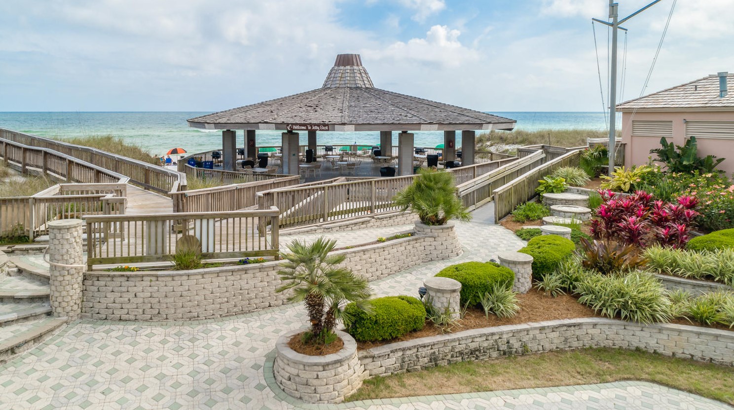500 Gulf Shore Dr, Destin FL 32541-3098 exterior