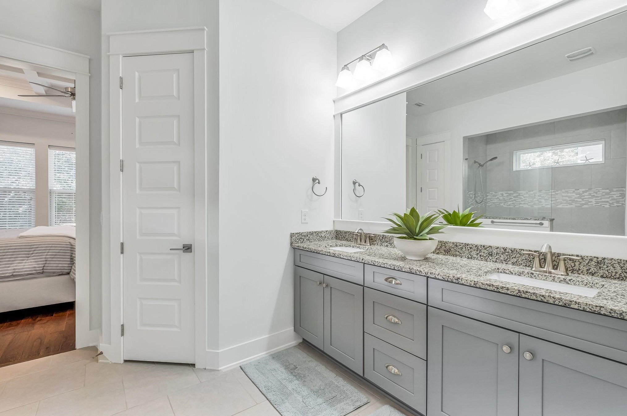 245 Seacrest Dr, Panama City FL 32461-7047 exterior