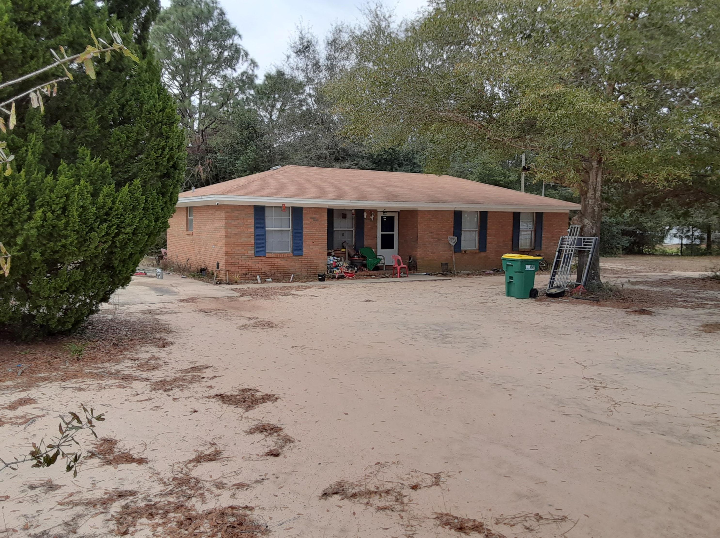 5832 Flamingo Rd, Crestview, FL 32539-8617