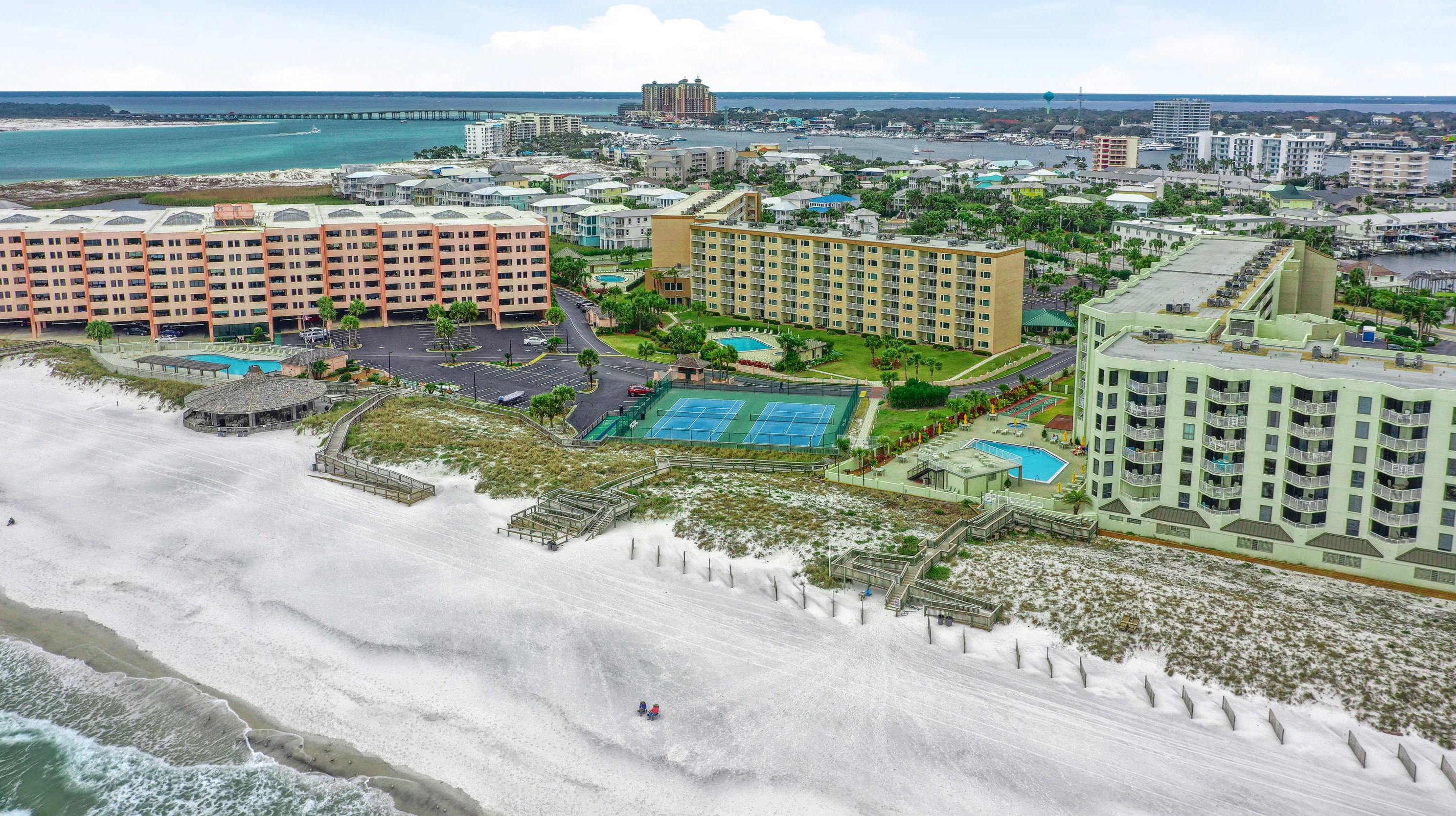 502 Gulf Shore Dr, Destin FL 32541-3054 exterior