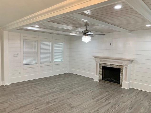 221 Lorraine Dr, Mary Esther, FL 32569-1819