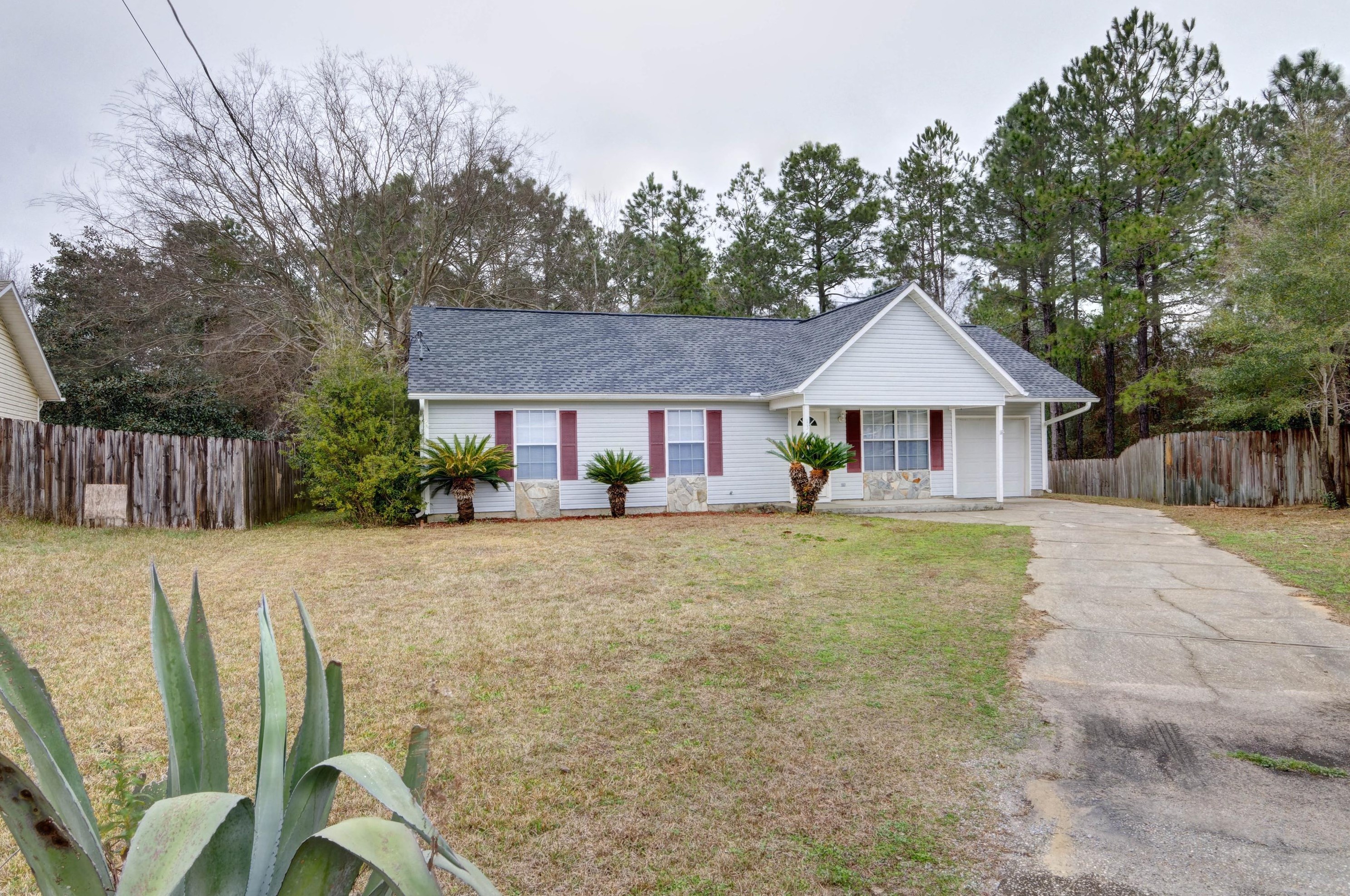 13 Flora Cv, Crestview, FL 32539-7399