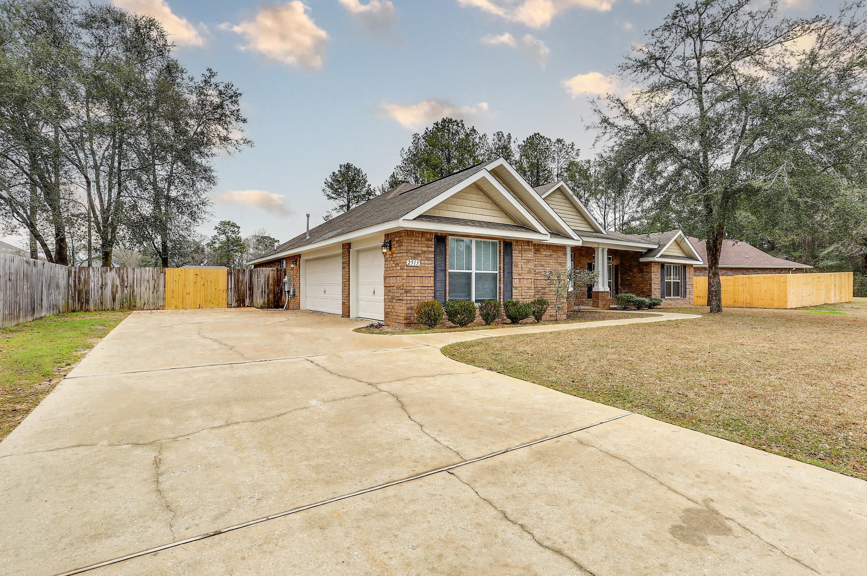 2513 Chinook Dr, Crestview, FL 32536-4376