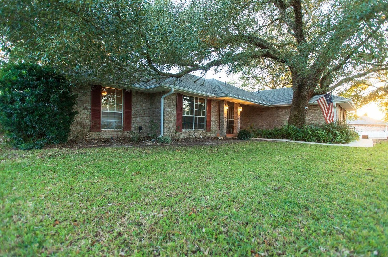5108 Whitehurst Ln, Crestview, FL 32536-2203