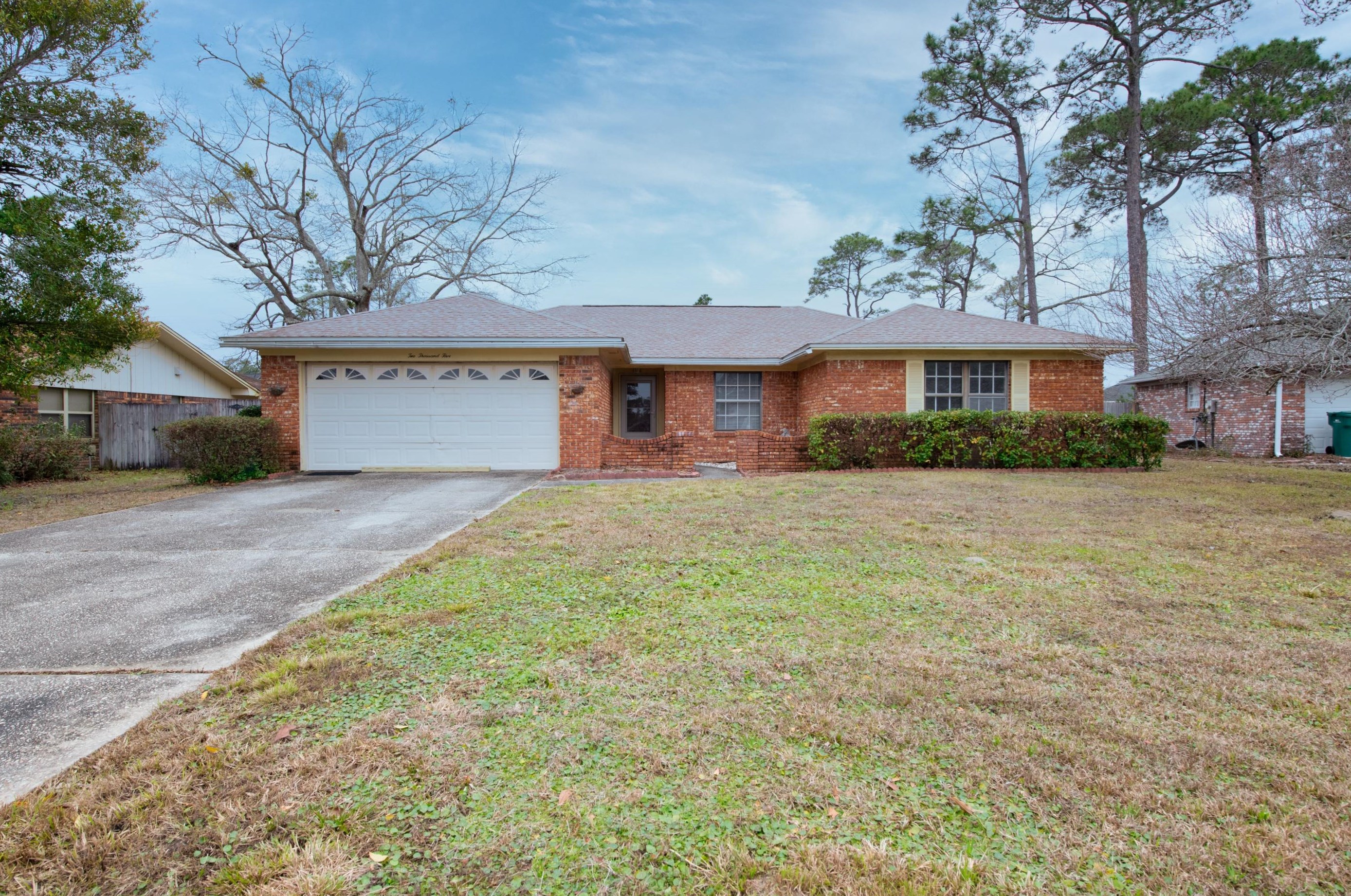 2005 Plumosa Palm Dr, Niceville, FL 32578-3524