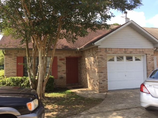 801 Valley Rd, Crestview, FL 32539-8990