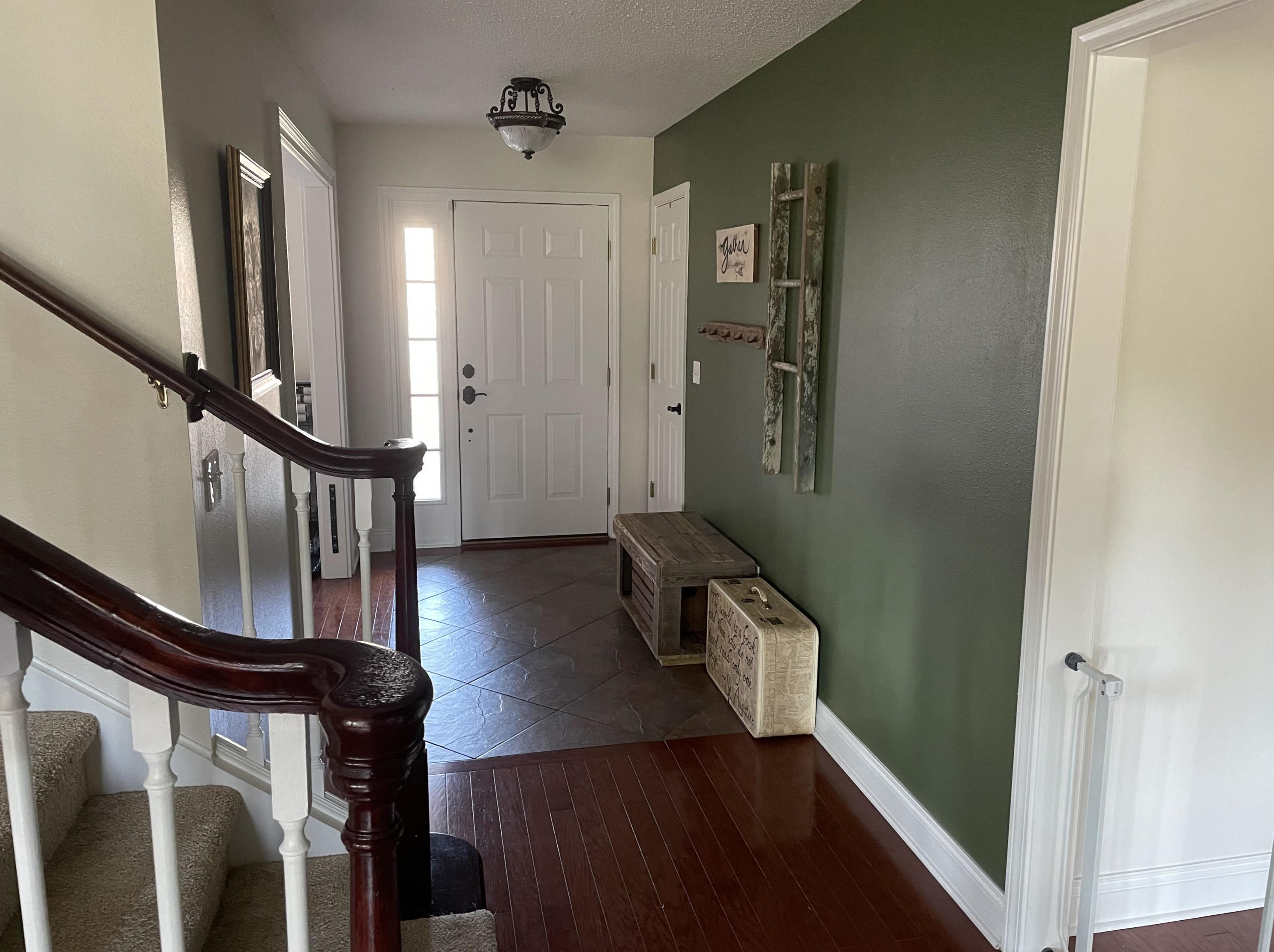 225 Gracie Ln, Niceville, FL 32578-1359