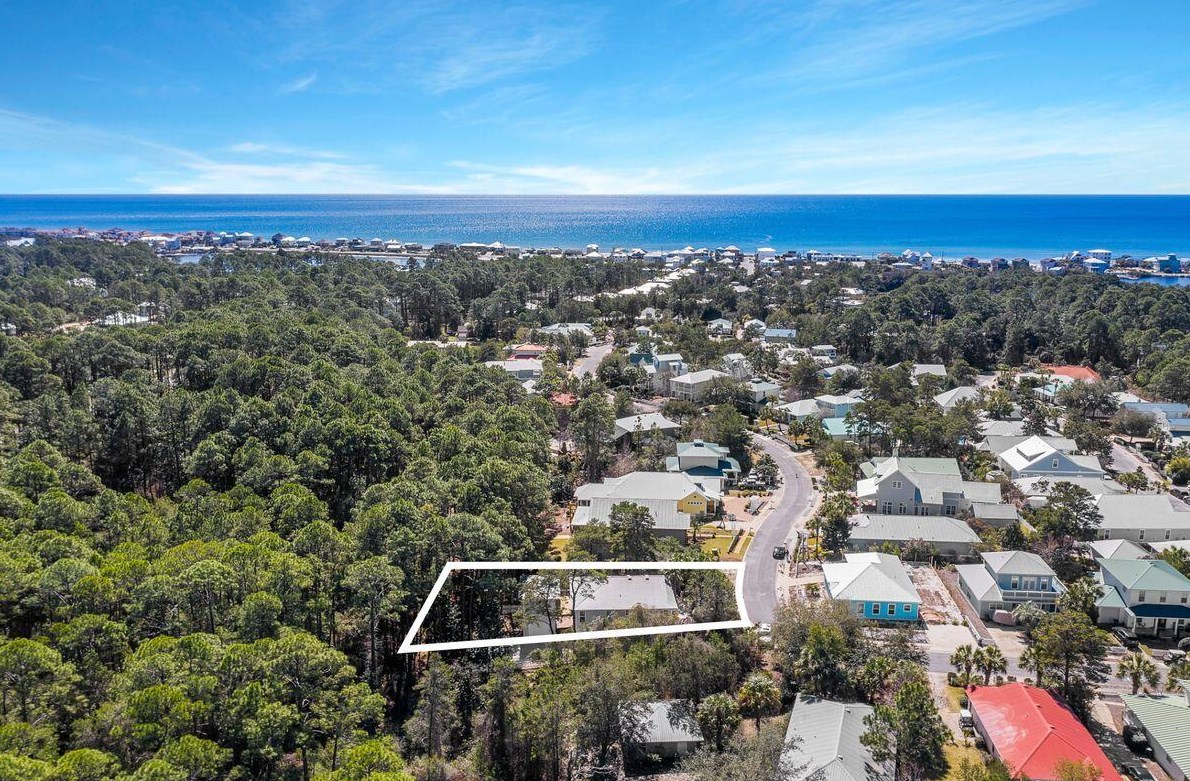 198 Tradewinds Dr, Santa Rosa Beach, FL 32459-8126