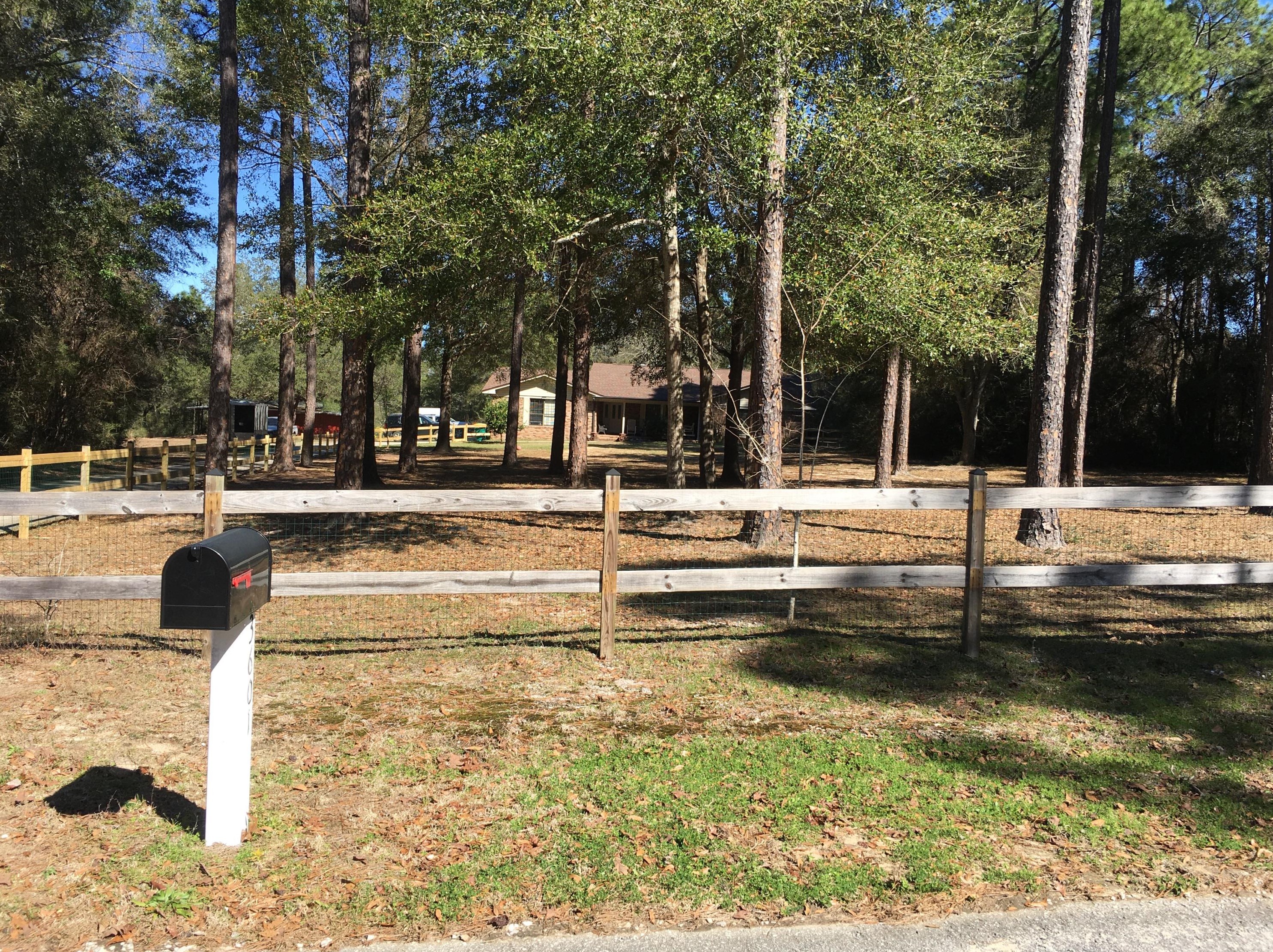 3601 Buckhorn Dr, Crestview, FL 32539-8649