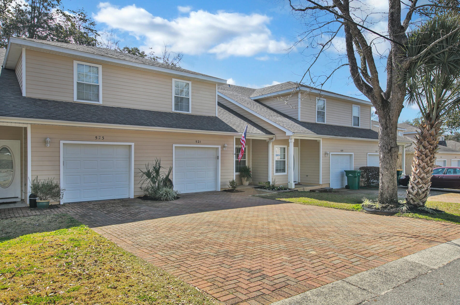 521 31st St, Niceville, FL 32578-2555