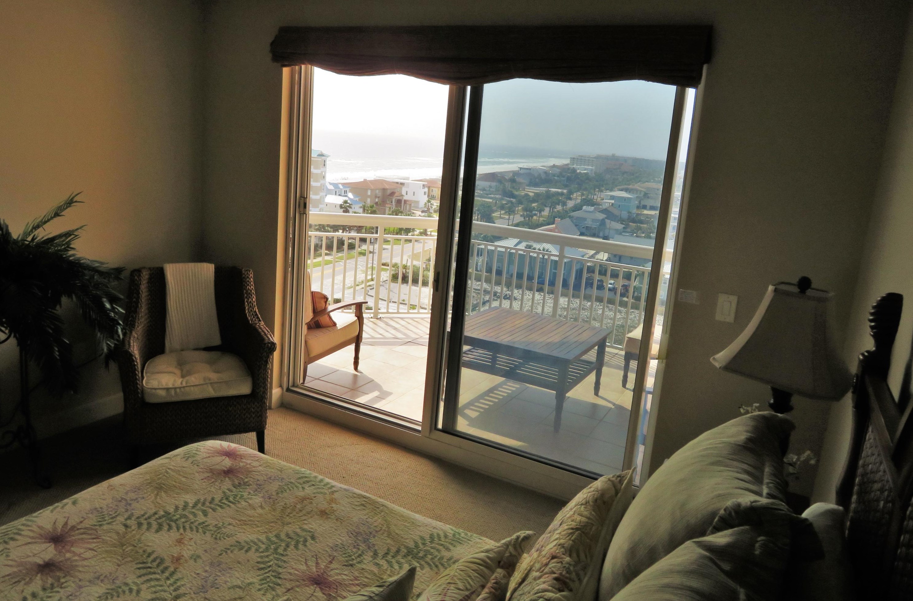 725 Gulf Shore Dr, Destin FL 32541-3220 exterior