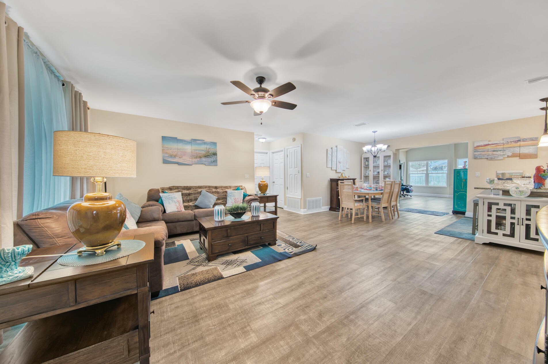 691 Forest Shore Dr, Destin, FL 32550-3976