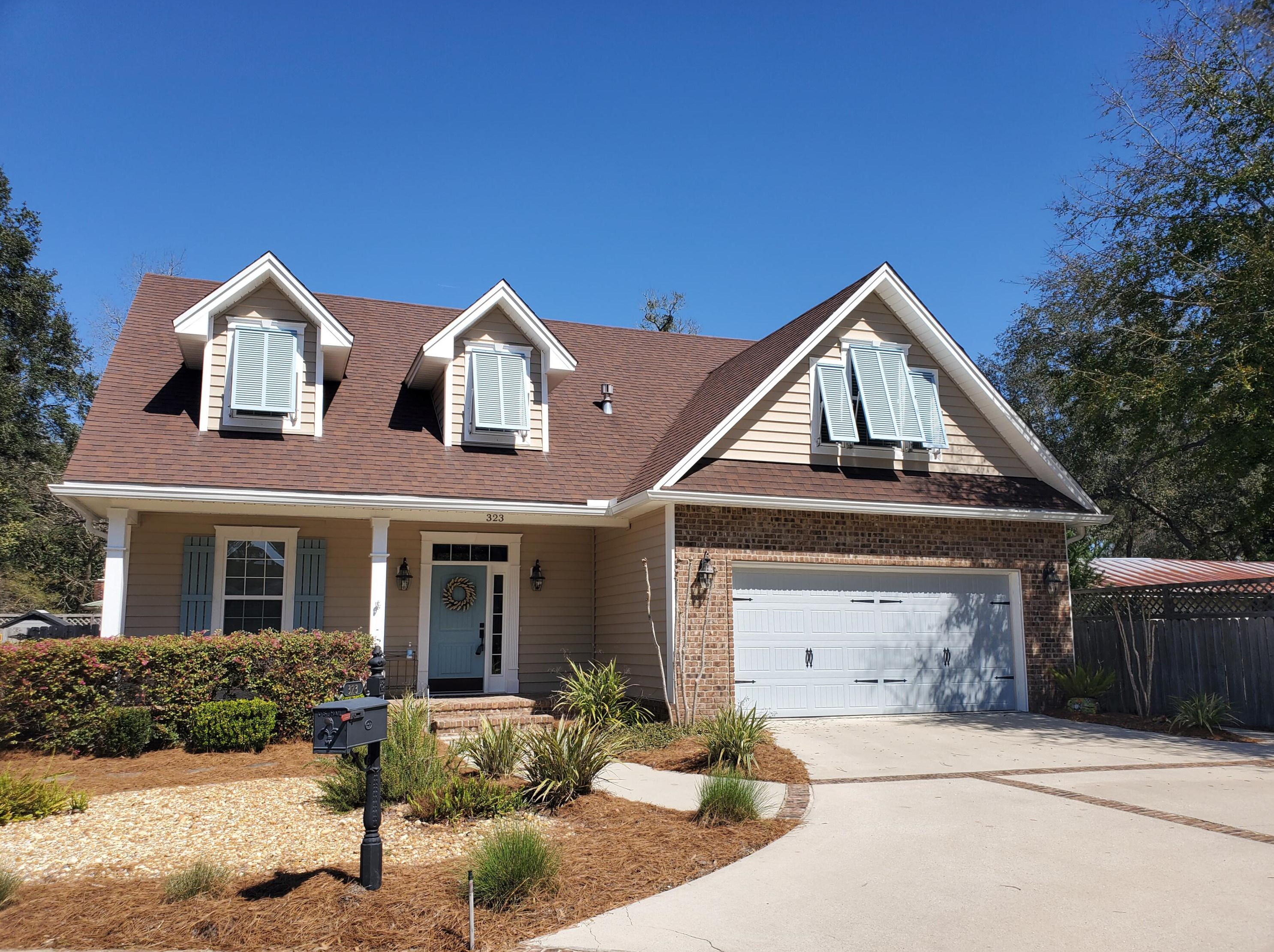 323 Grand Oaks Dr, Niceville, FL 32578-2446