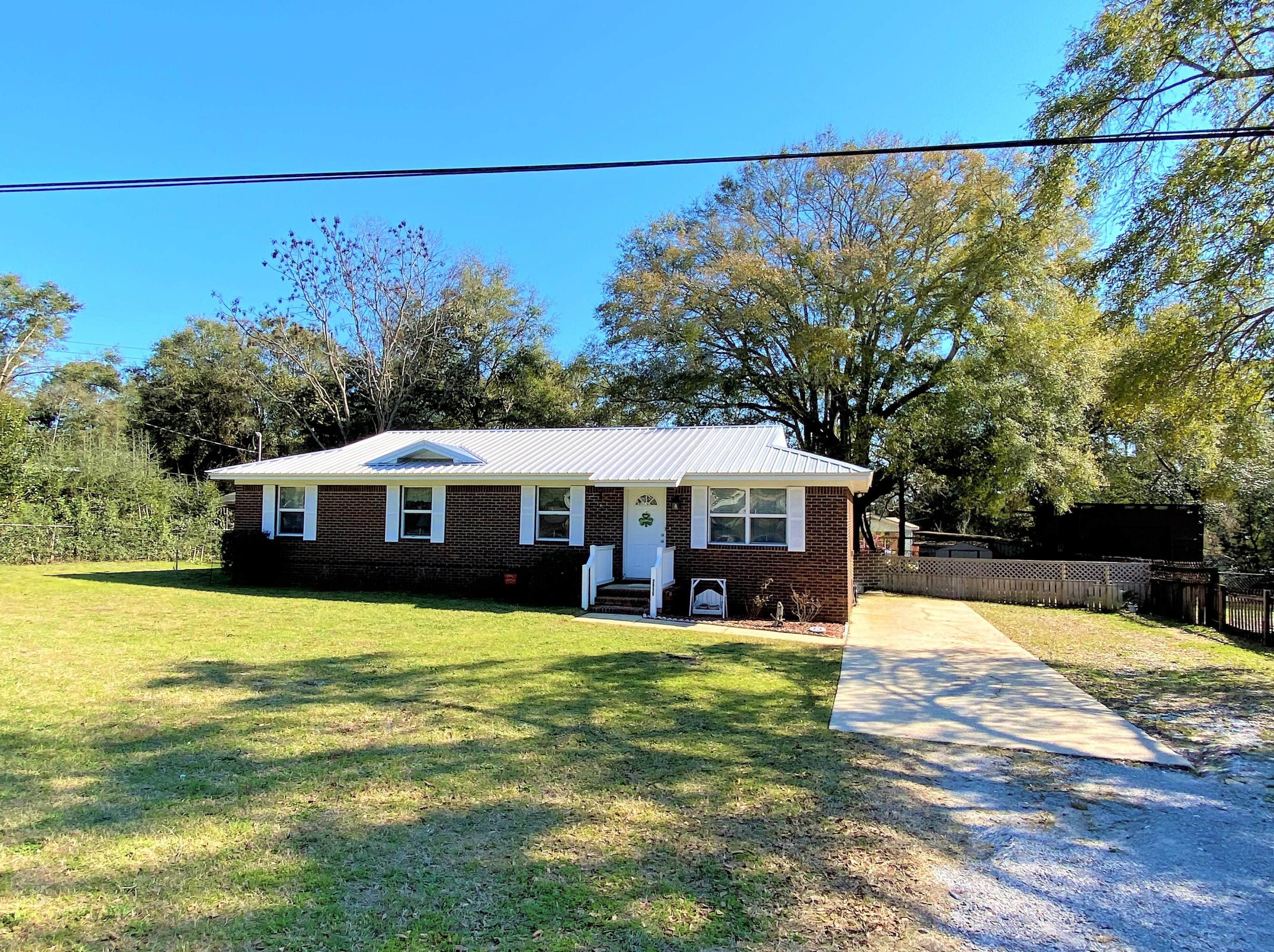 2956 Sholtz Ave, Crestview, FL 32539-7026
