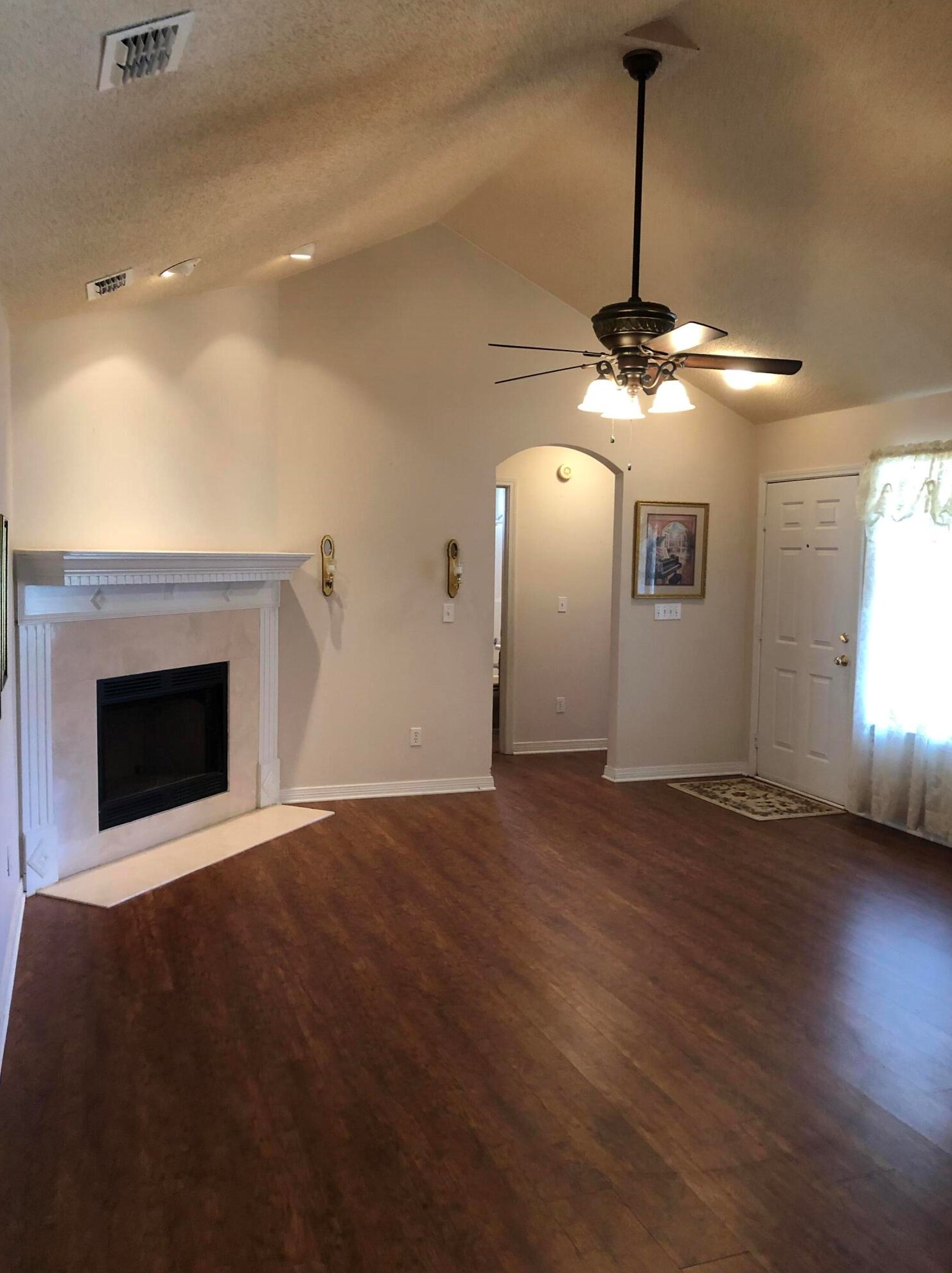 928 Roanoke Ct, Fort Walton Beach, FL 32547-4210