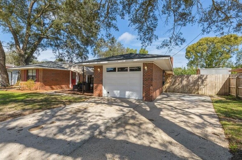 217 Sotir St, Fort Walton Beach, FL 32548-4263
