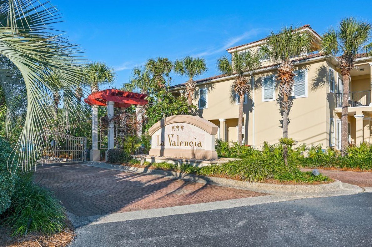 403 Ln Valencia Cir, Panama City FL 32413-3344 exterior