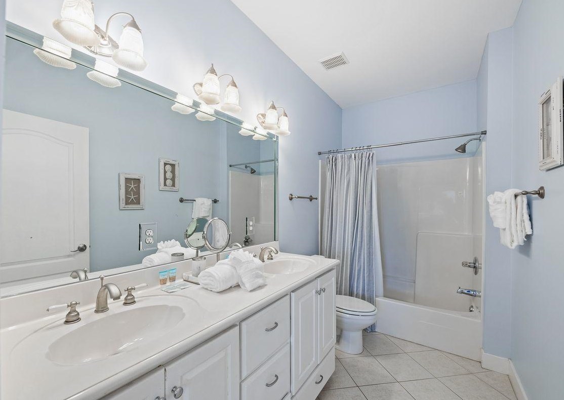 403 Ln Valencia Cir, Panama City FL 32413-3344 exterior