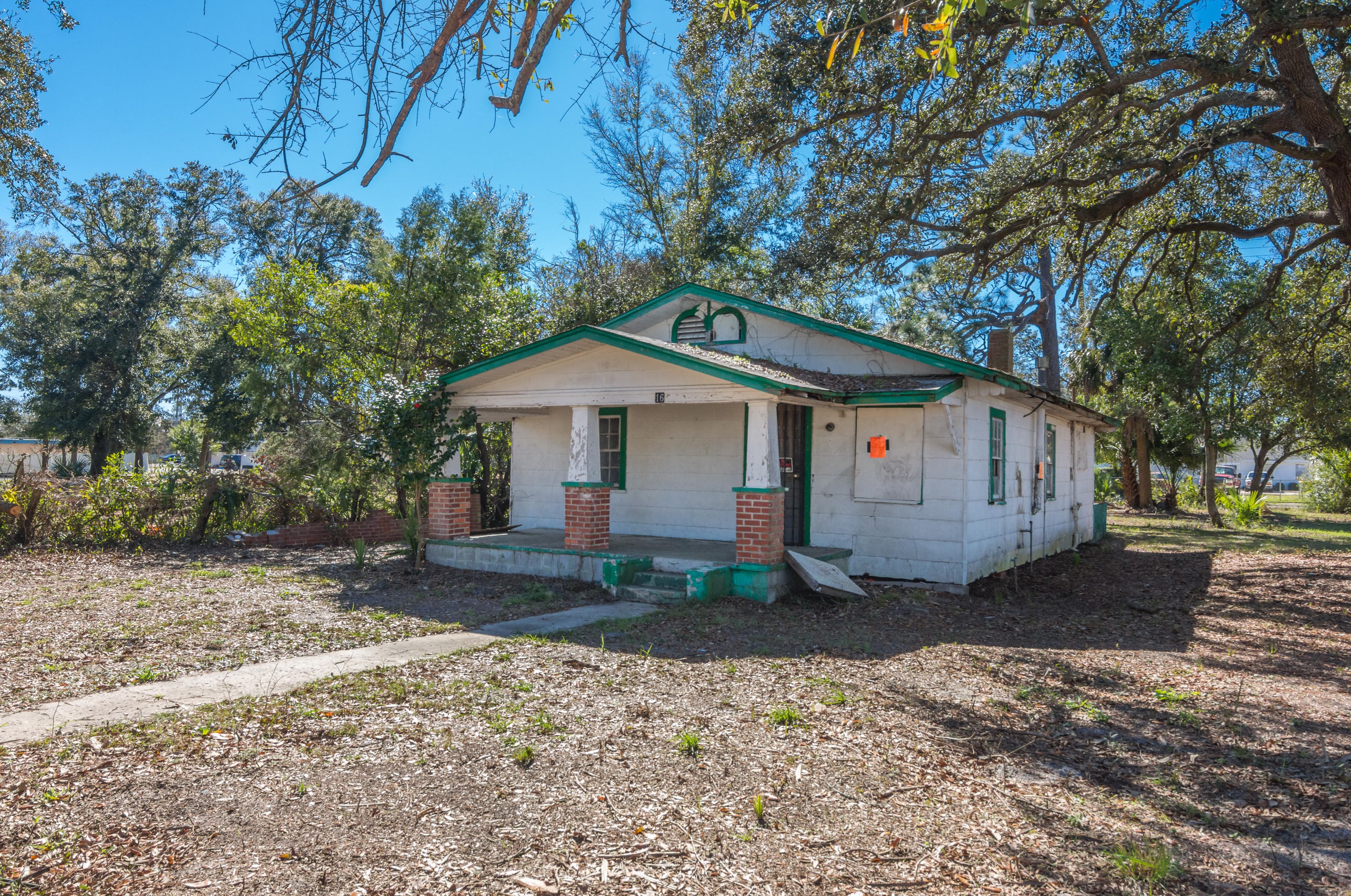 16 Gipson Pl, Fort Walton Beach, FL 32548-4908