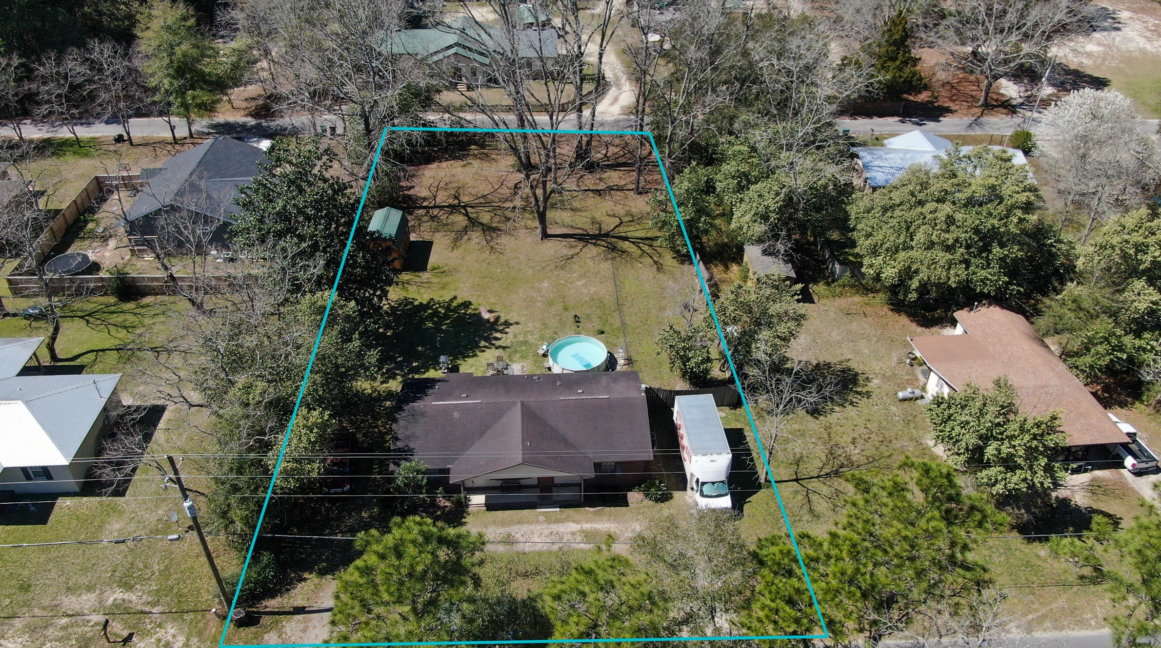 141 Shoemaker Dr, Defuniak Springs, FL 32433
