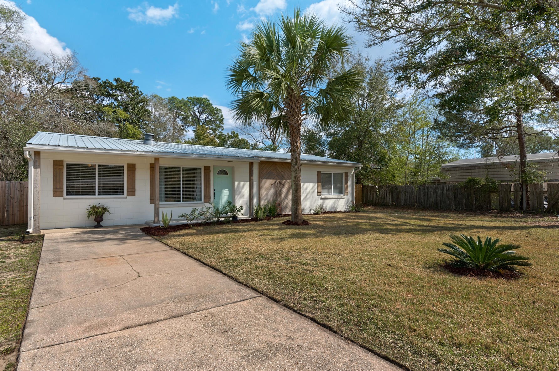 708 James Lee Rd, Fort Walton Beach, FL 32547-2208