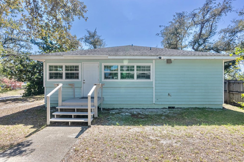 3400 16 St, Panama City FL 32401-1204 exterior