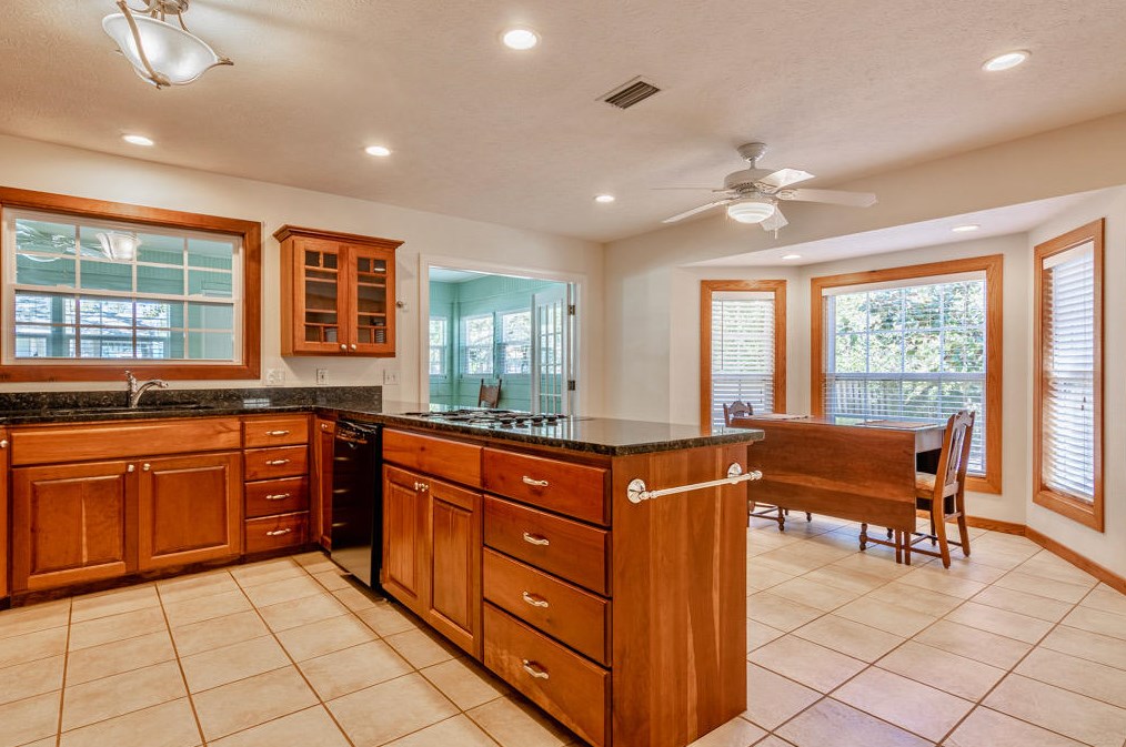 3400 16 St, Panama City FL 32401-1204 exterior