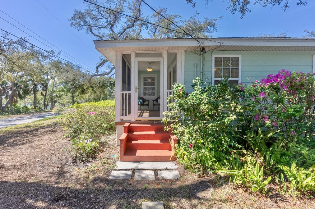 3400 16 St, Panama City FL 32401-1204 exterior