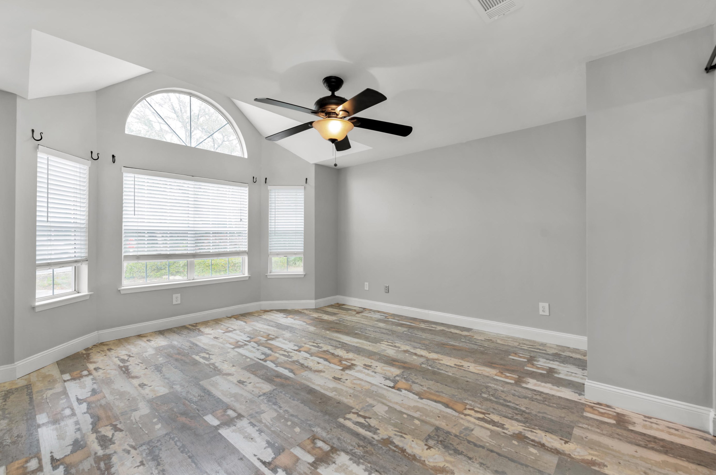 842 Fairway Lakes Dr, Niceville, FL 32578-3810