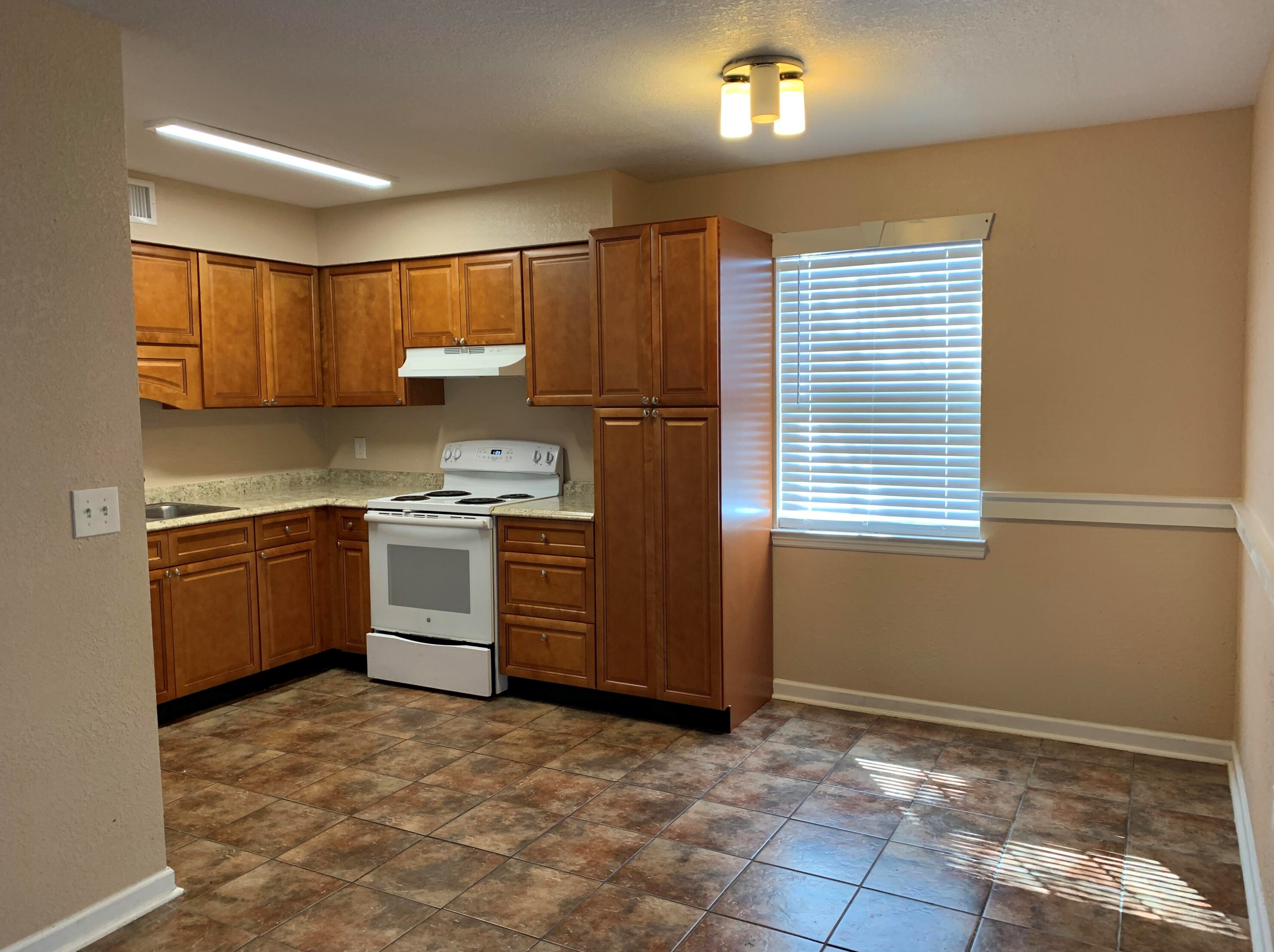 719 S Berthe Ave S #18, Panama City, FL 32404