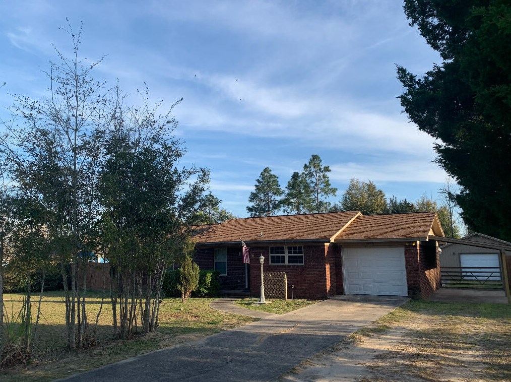 5604 Galaxy Dr, Crestview, FL 32539-7012