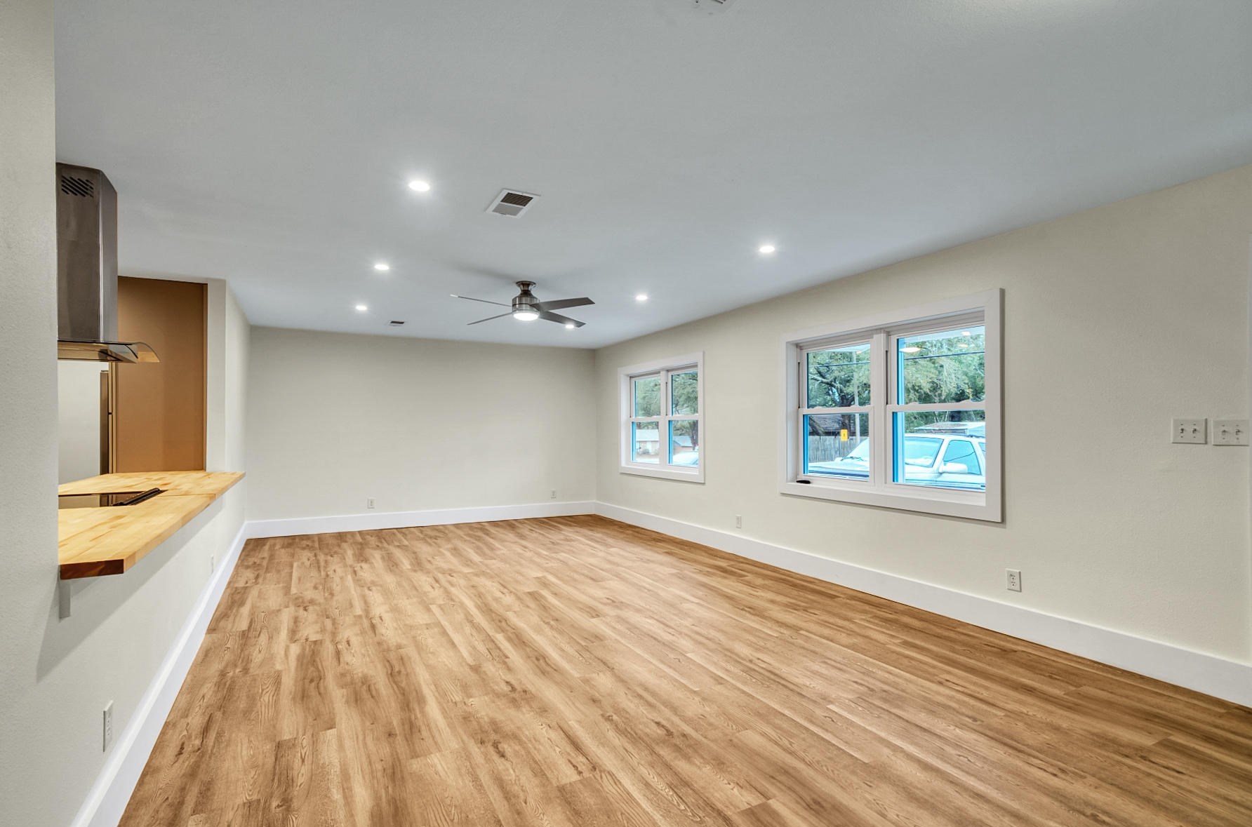 122 Dyer St, Niceville FL  32578-2623 exterior