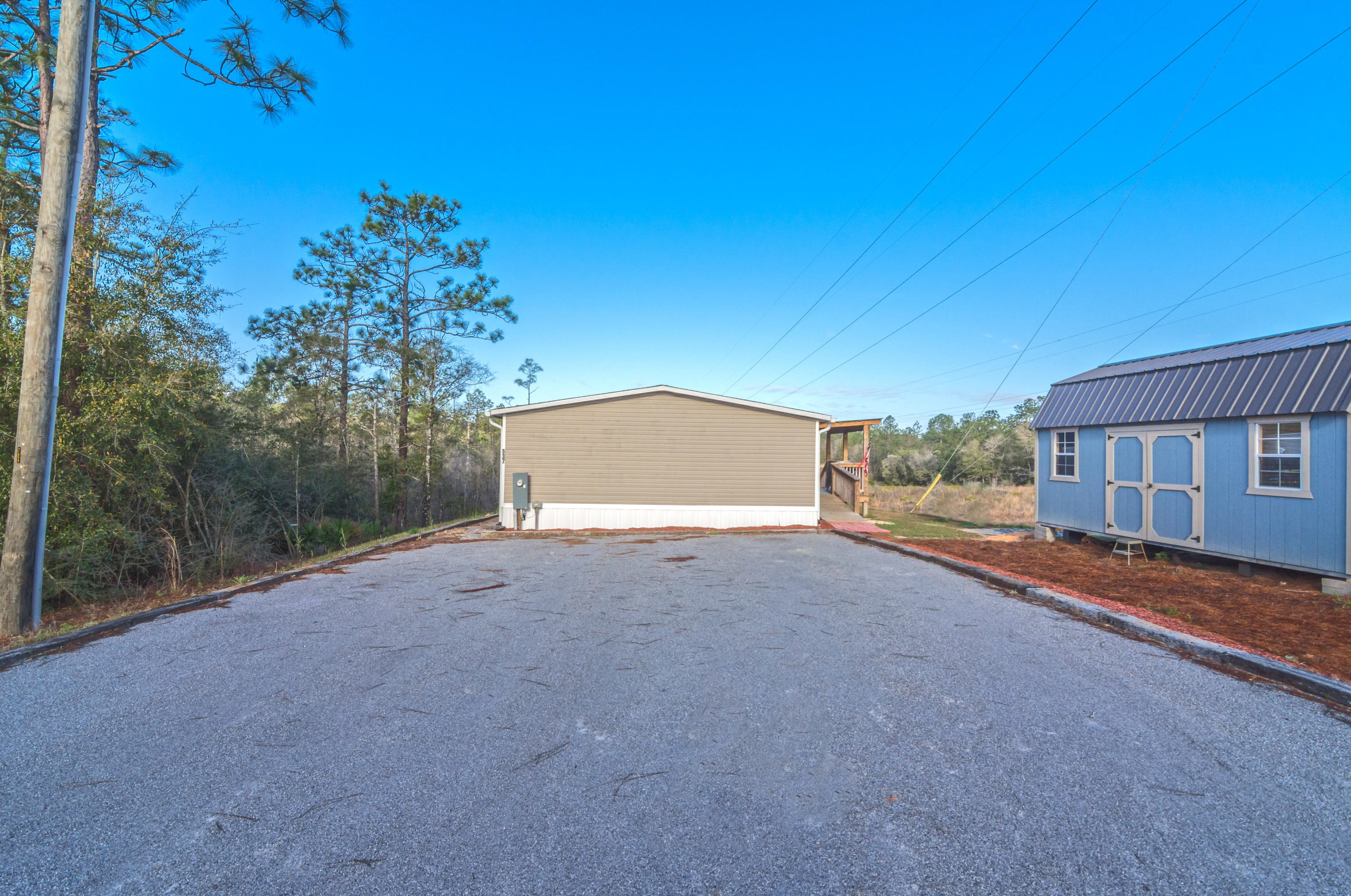 537 Blue Ridge Blvd, Defuniak Springs, FL 32433