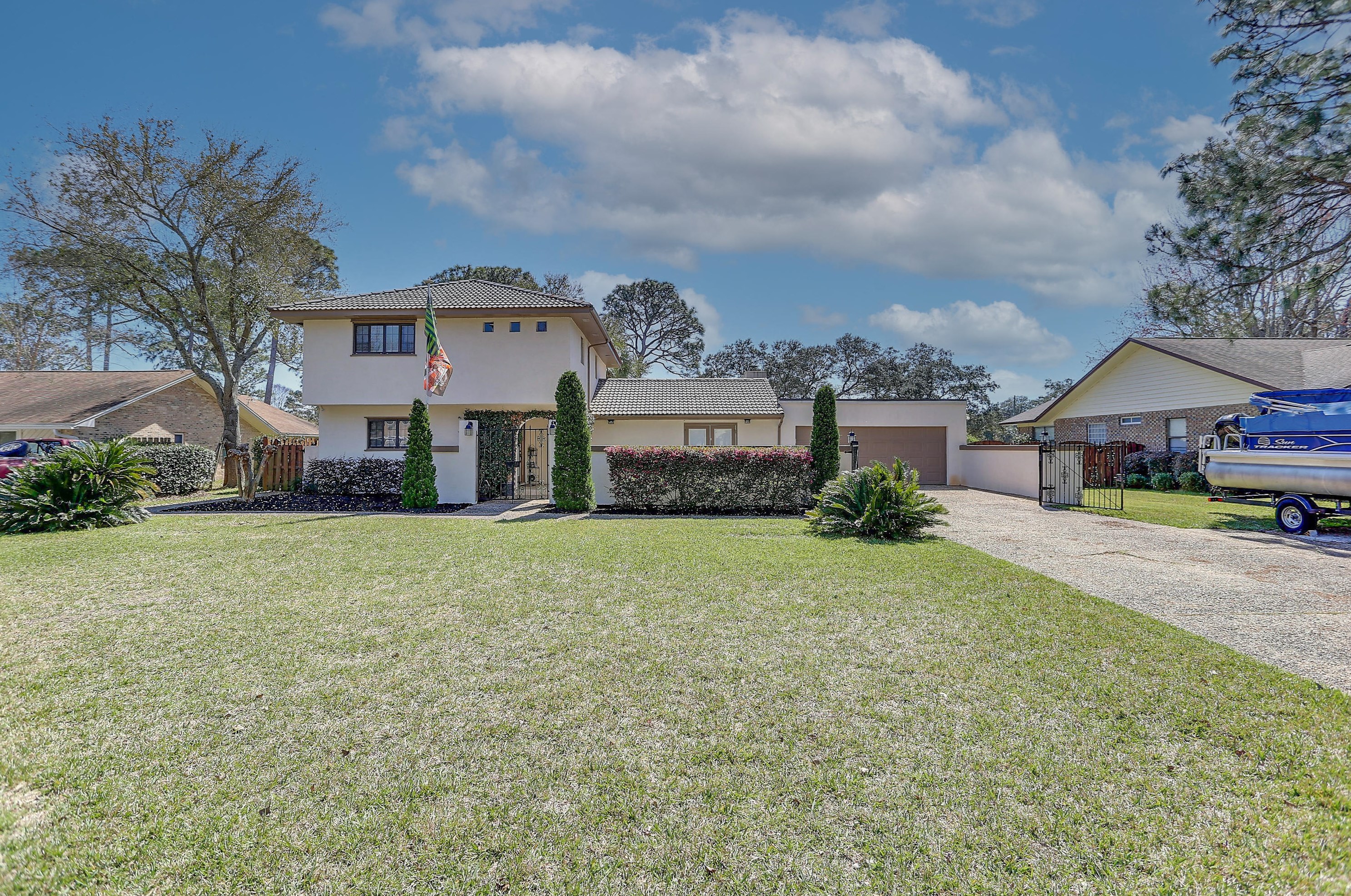 57 Lake Lorraine Cir, Shalimar, FL 32579
