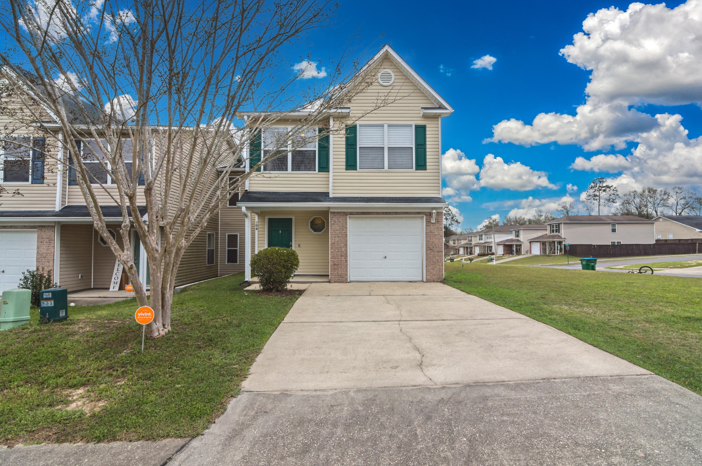 108 Mcnair Dr, Crestview, FL 32539-6951
