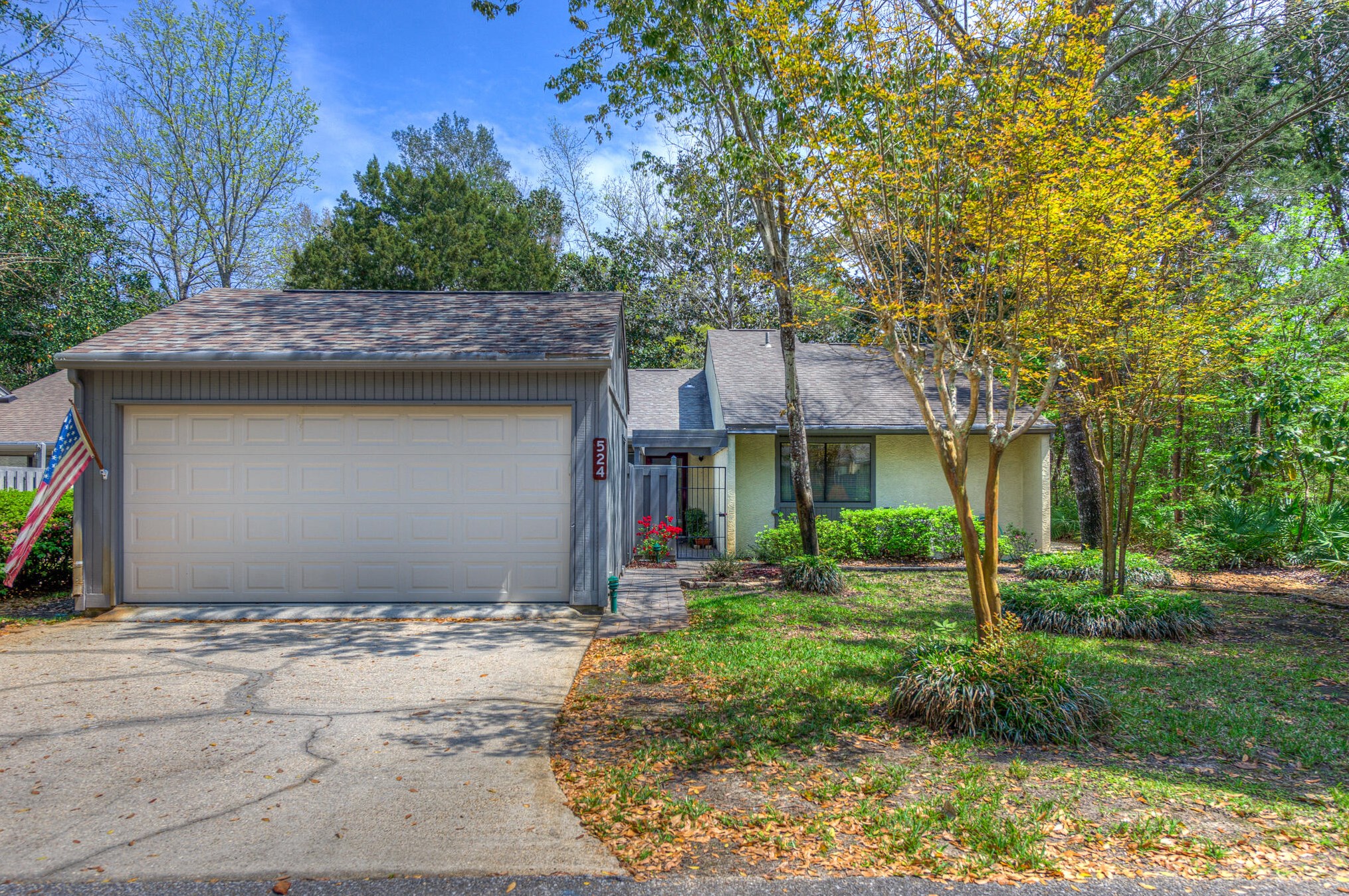 1000 Bay Dr, Niceville, FL 32578-4160